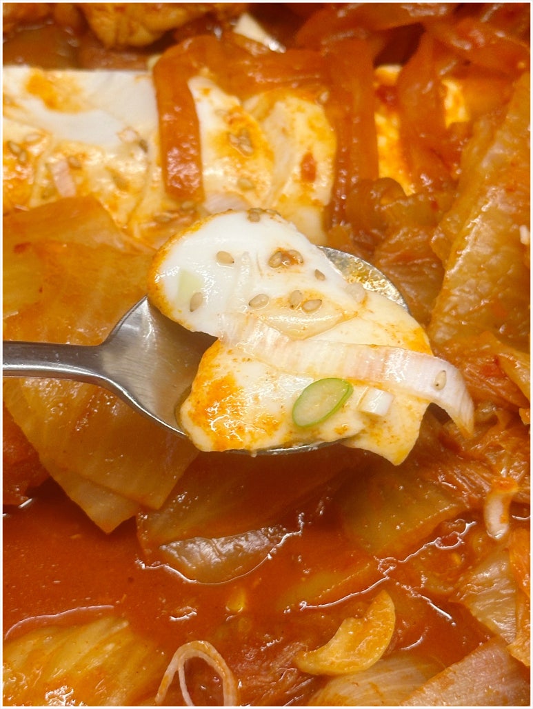 찜닭에꽂힌닭집애 이미지