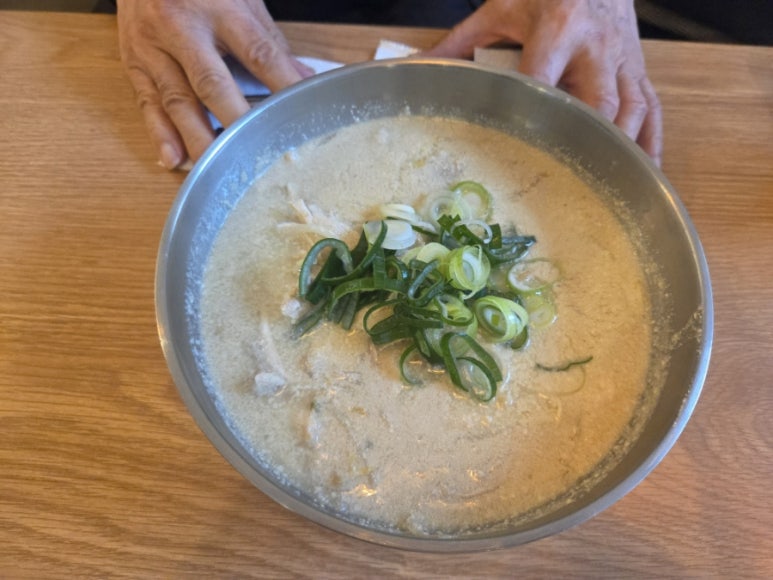 오늘은 어떤 닭 이미지