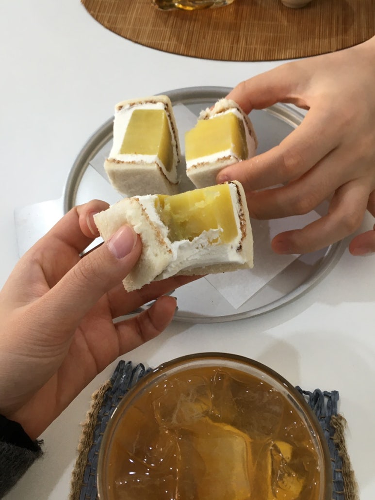 티르르 이미지