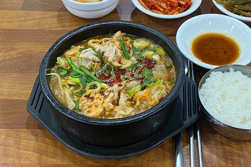 차돌이해장국 이미지