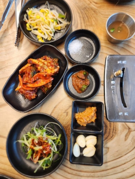 돈날개숯불갈비 이미지