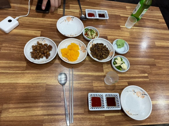 무진장 오징어회 포차 이미지