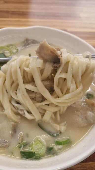 칼국수와반찬이맛있는밥집 이미지