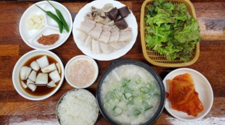 듬뿍식당 이미지