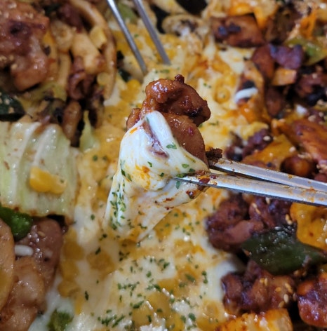유가네닭갈비 영남대점 이미지