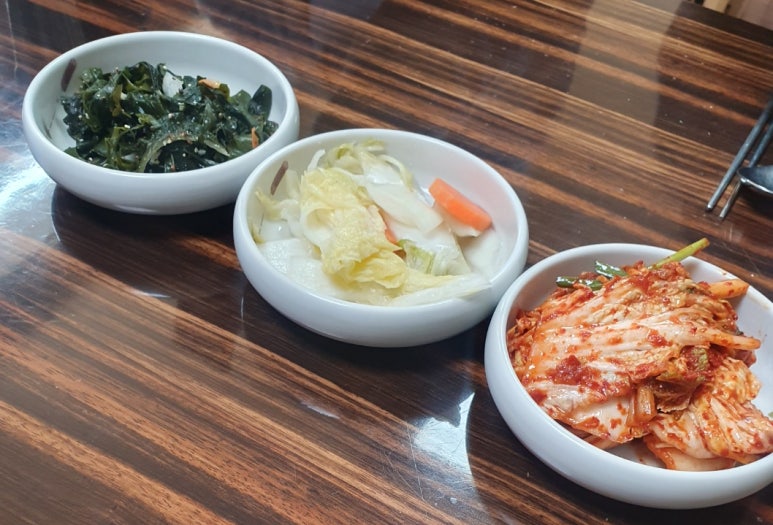 목련집 이미지