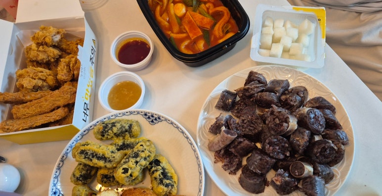 엠제트세대떡볶이/치킨 이미지