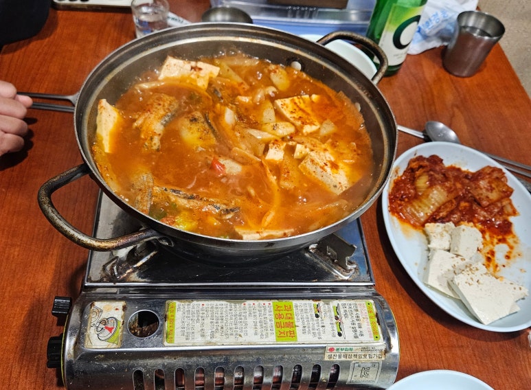 솔잎국수 이미지