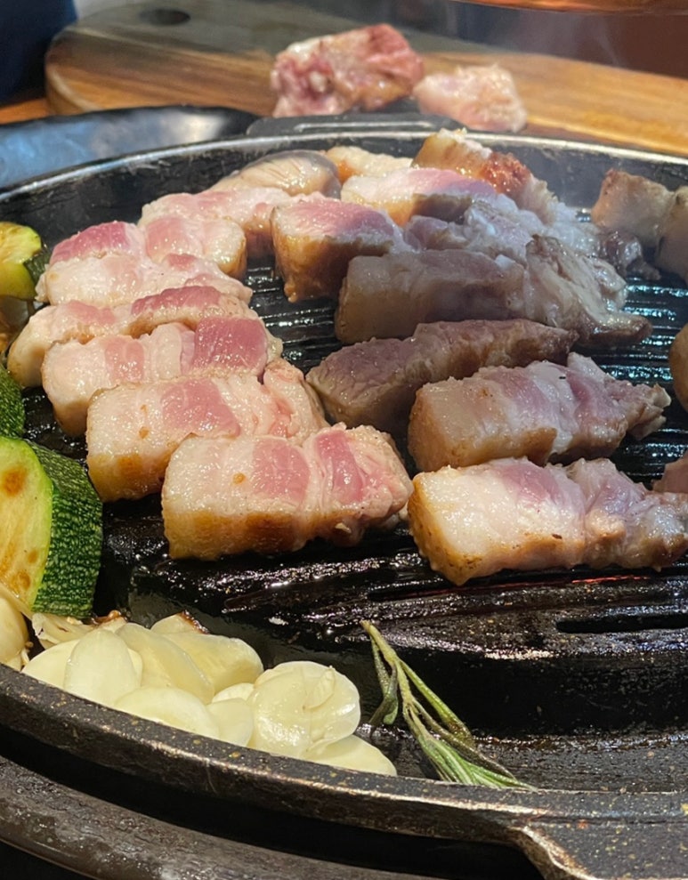 인심숯불돼지집 이미지