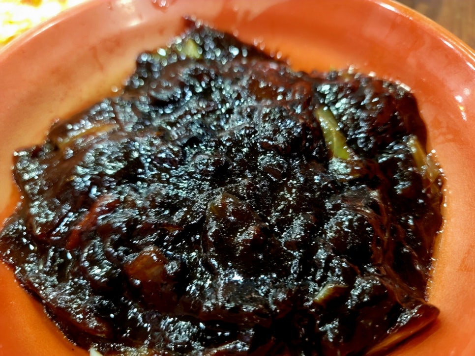 동흥관수타짜장 이미지
