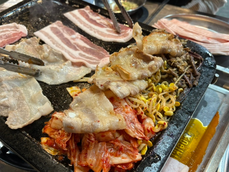 돈돌집 이미지