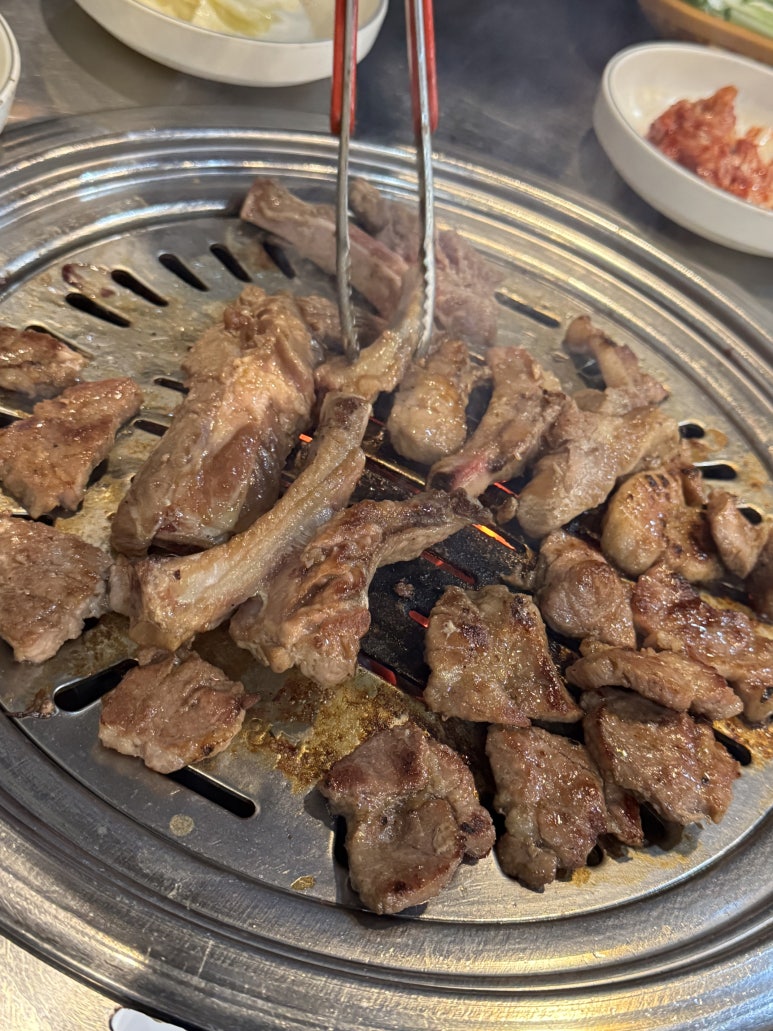 통숯불돼지갈비 이미지