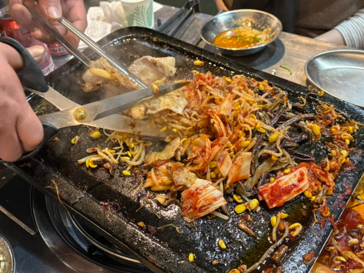 돈돌집 이미지
