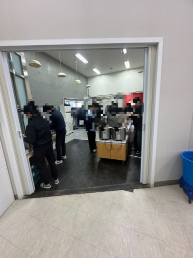 용갈이뷔페 이미지
