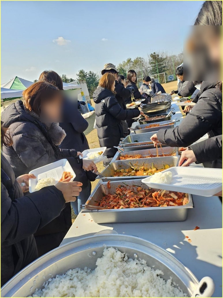 통돼지 이미지
