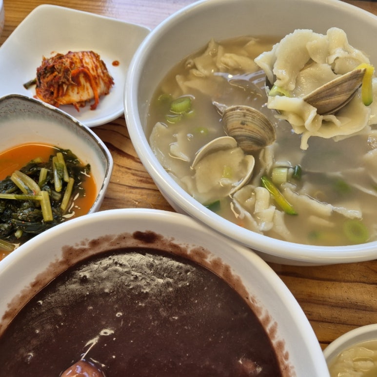 양만휘 해물생합칼국수 이미지