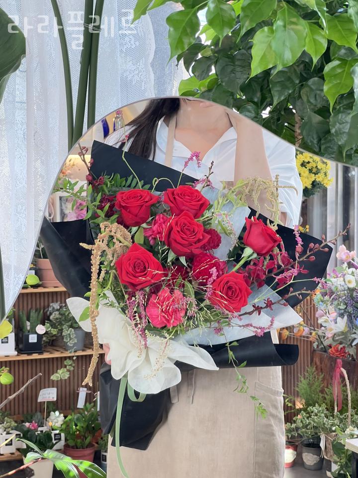 라라플레르 이미지