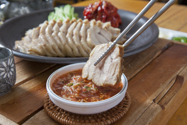항아리칼국수보쌈 이미지