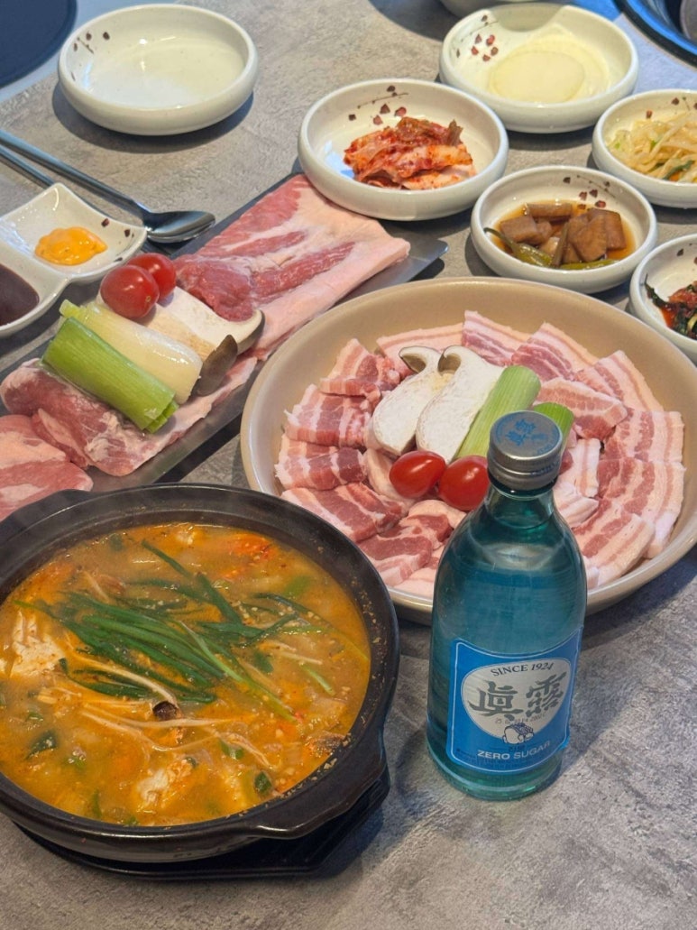 봉황돼지집 이미지