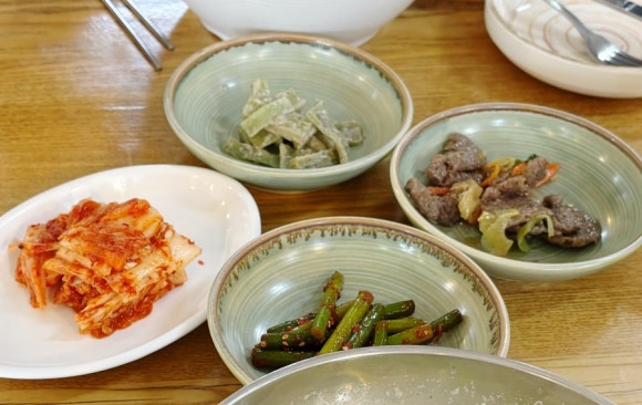 농부우리밀손칼국수 이미지