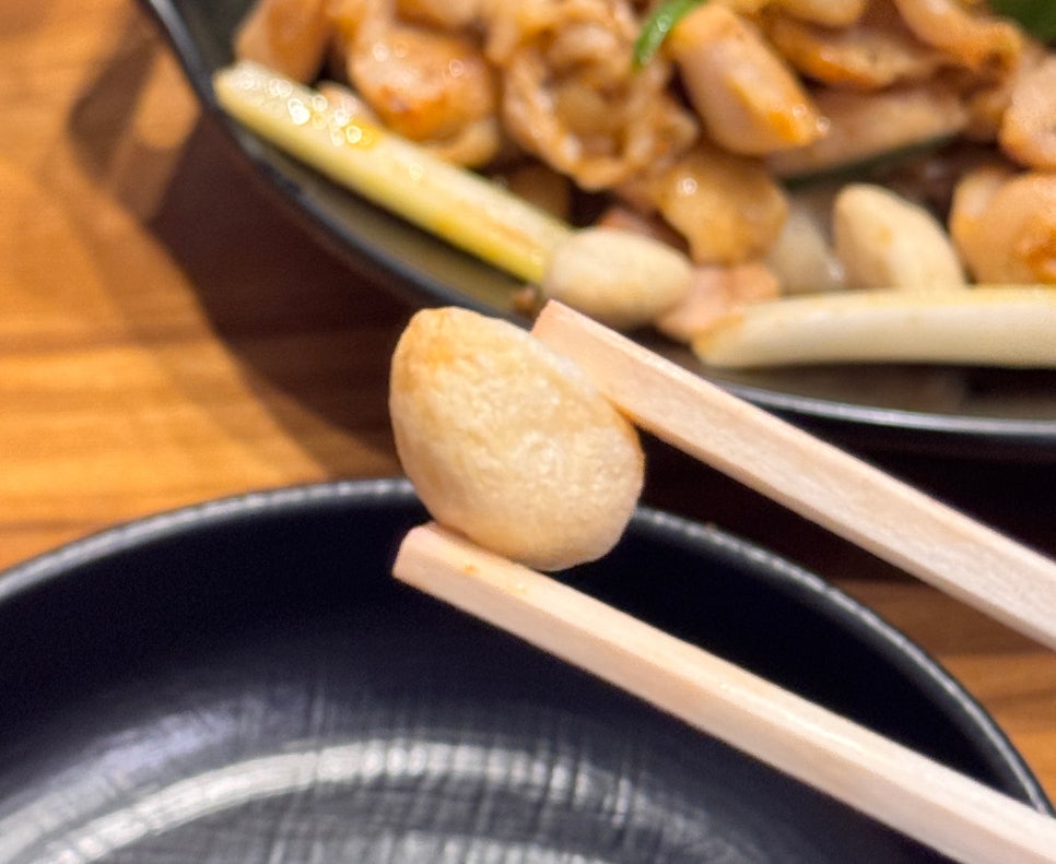 기영이숯불두마리치킨통영 이미지