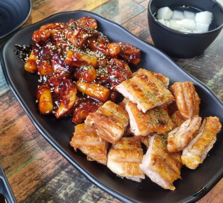 문진옥숯불바베큐치킨 이미지