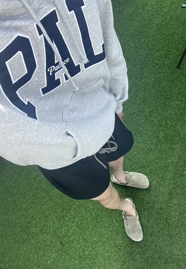 Gray palace 이미지