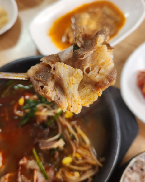 차돌이해장국 이미지