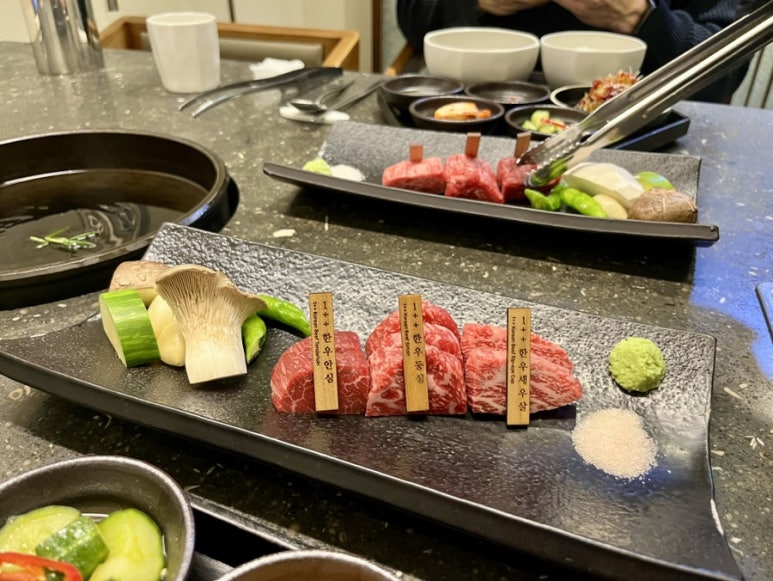 한우다이닝牛 이미지