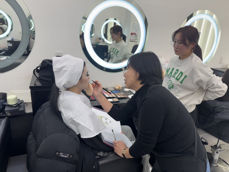 메이크업정은 이미지