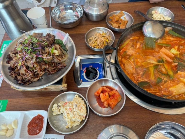 팔공큰돼지찌개오천문덕점 이미지