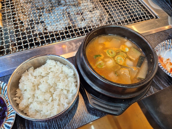 황당한장어 이미지