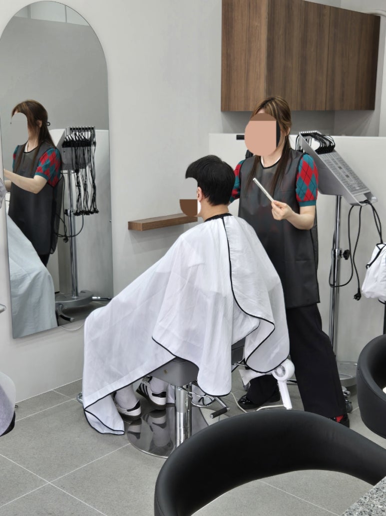 아지트 헤어샵 이미지