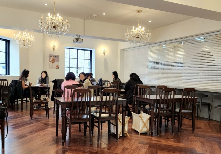 카페 두 레브 이미지