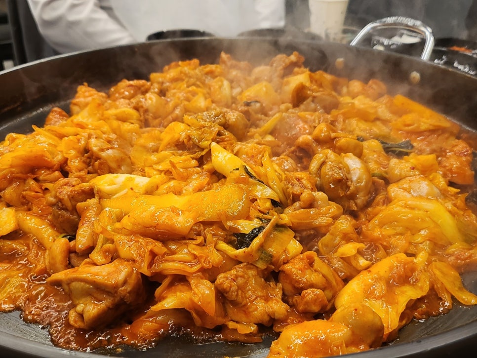 오늘도닭갈비영통경희대점 이미지