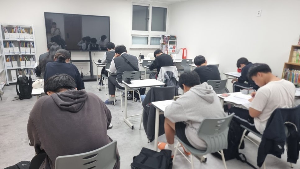 제이와이피영어학원 이미지