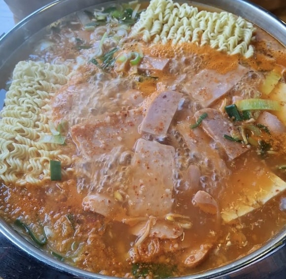 소문난의정부부대찌개춘천시청점 이미지