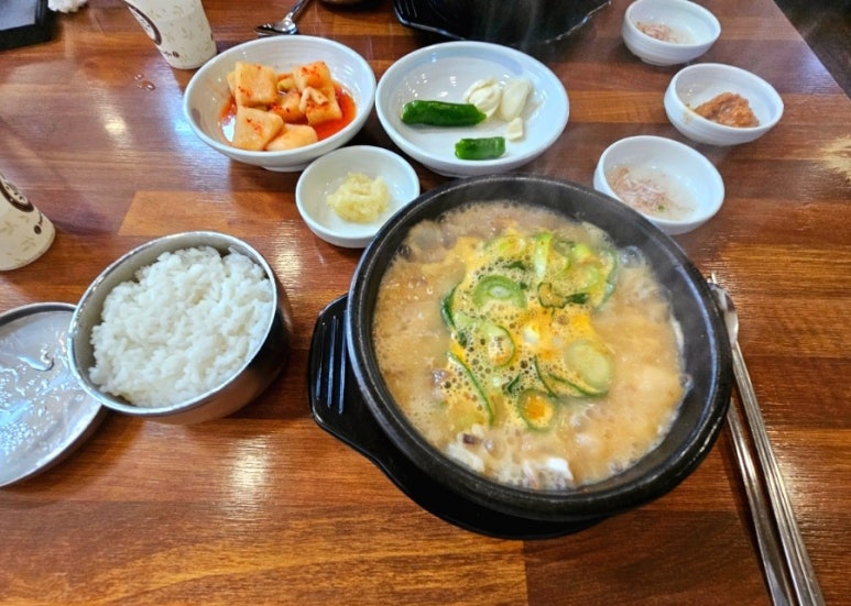 우자매 순대국 이미지