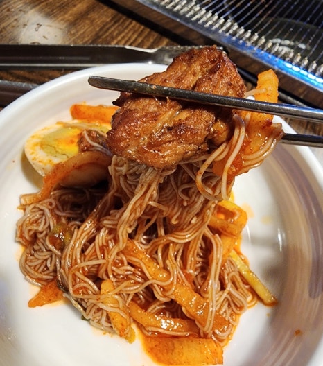 찬우물숯불갈비 이미지