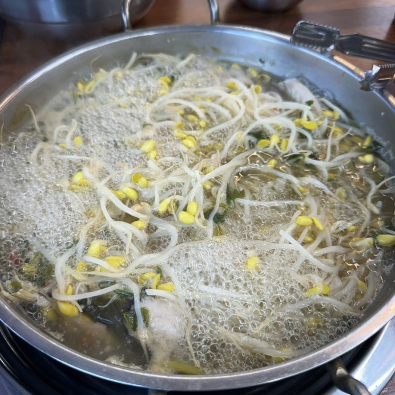 복어칼국수 이미지