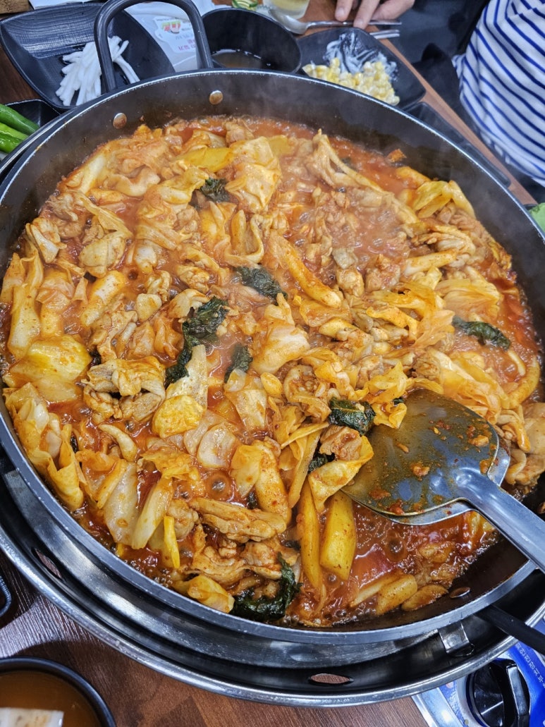 쭈삼춘천닭갈비 이미지