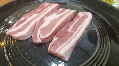 원동흑돼지 이미지