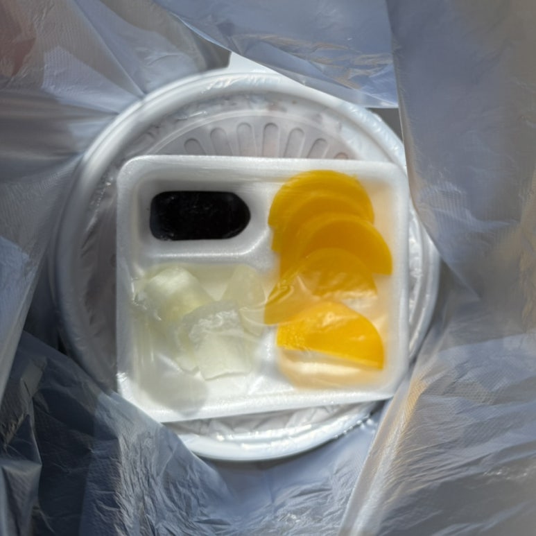조개맛본돼지 이미지