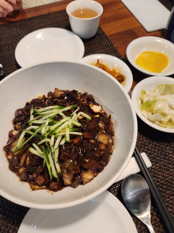 넌짜장난짬뽕 이미지