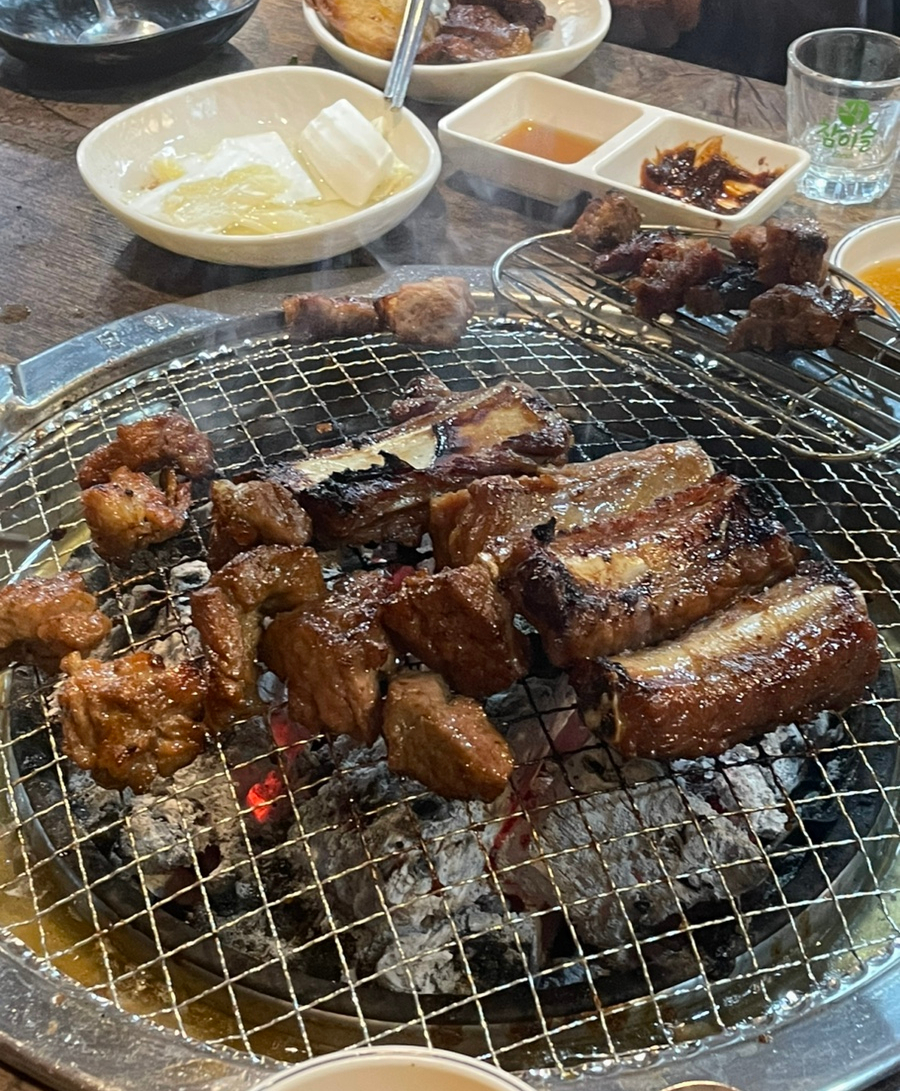 돈이랑꼬꼬랑 이미지