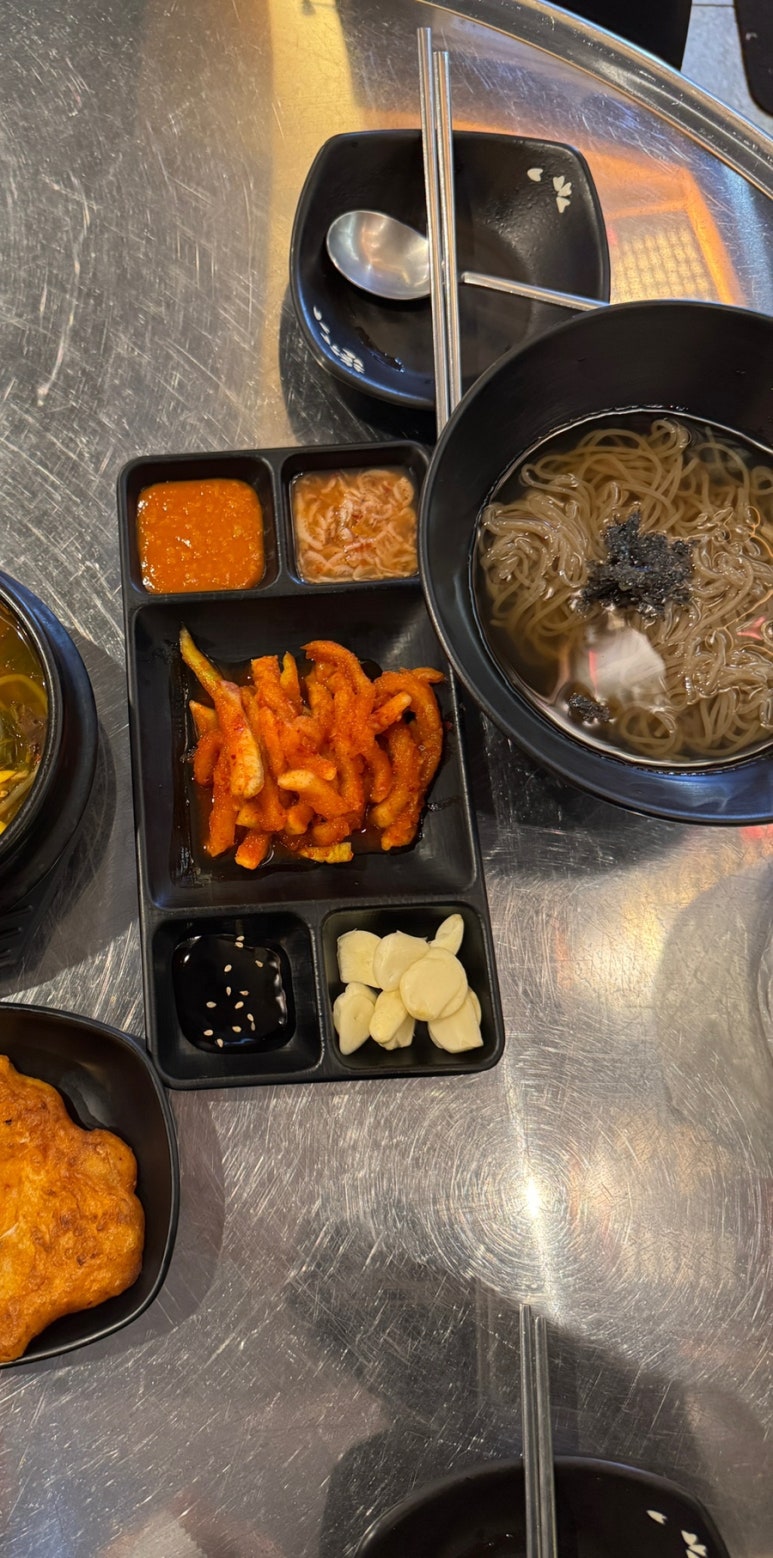 참숯에구운무한족발 이미지