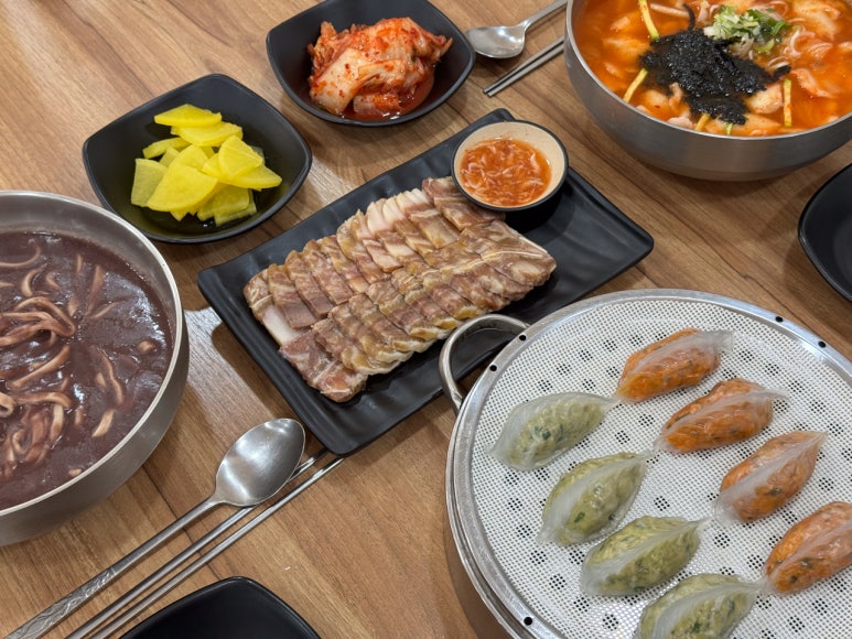 후루룩손칼국수 이미지