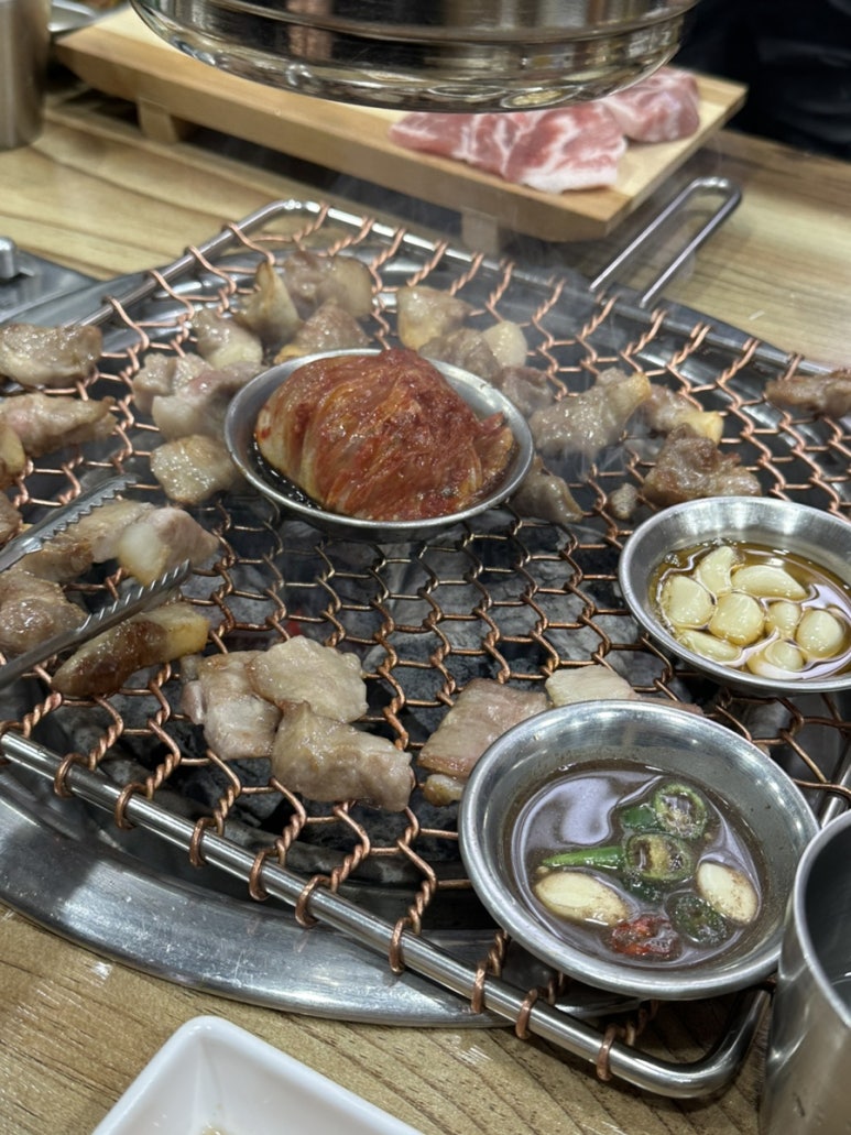 돼지영농후계자통영무전점 이미지