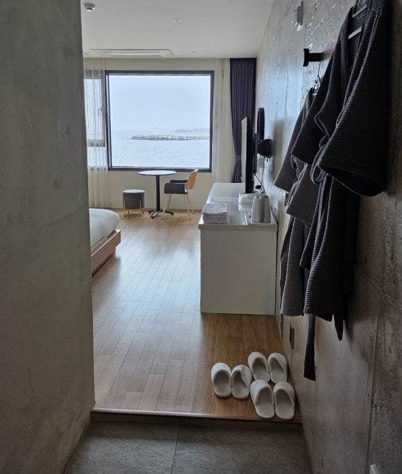 필24시 편의점 이미지