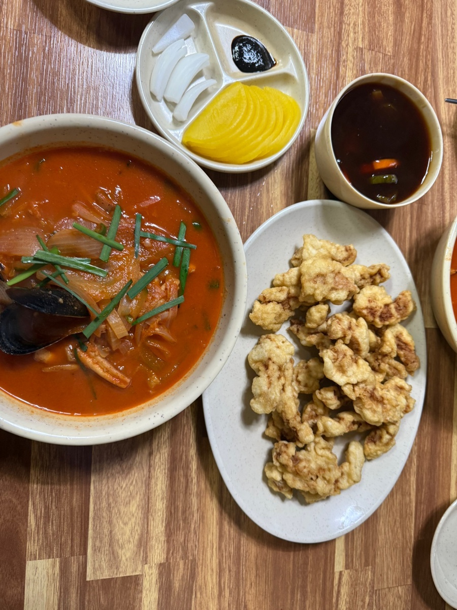 용천홍 이미지